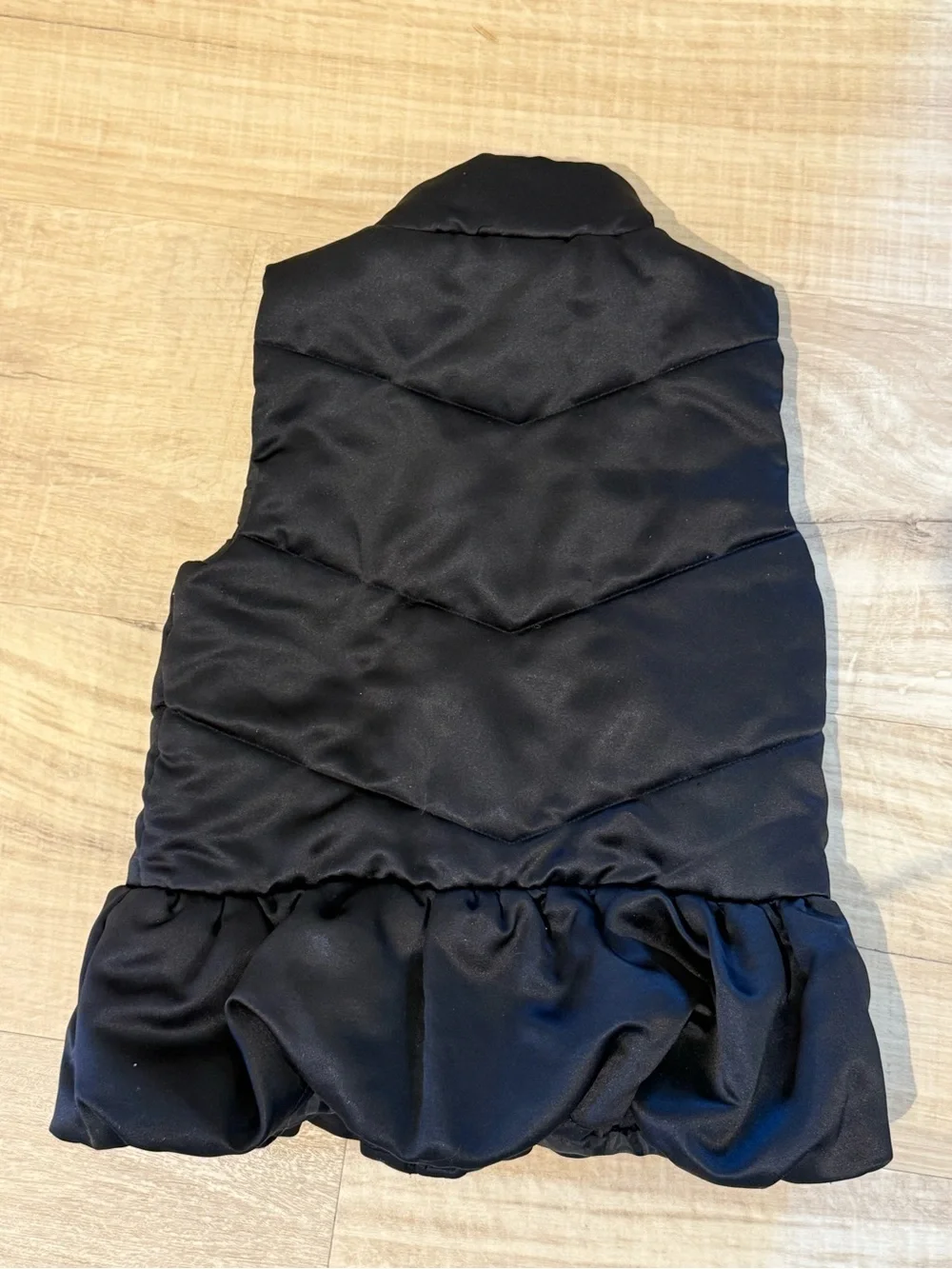 Juicy couture puffer vests kids 6/7 bundle